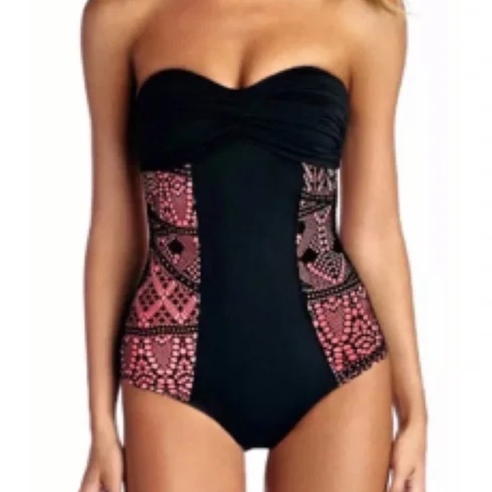 - Vitamin A Crochet Overlay Maillot! NEW with Tags